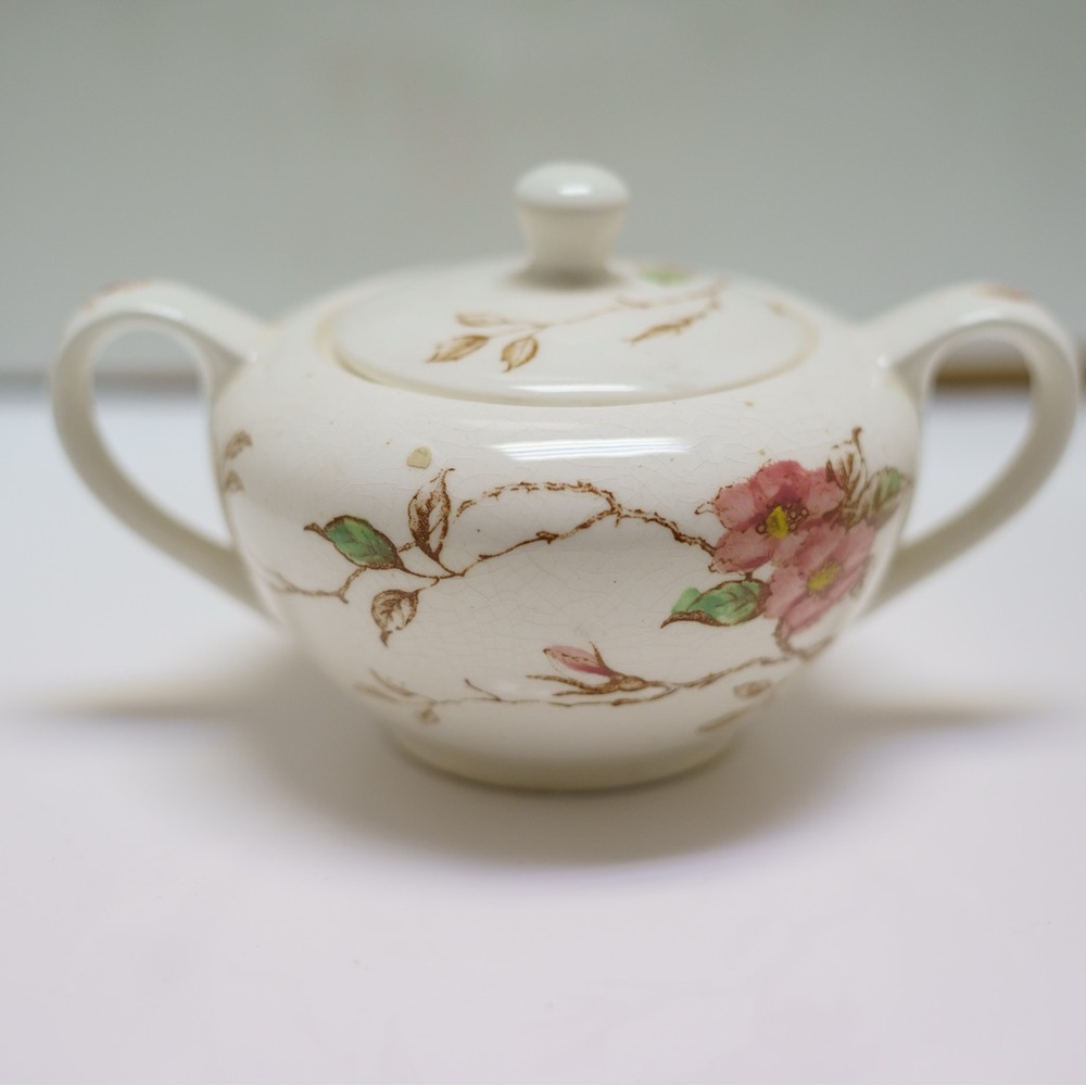 NASCO Springtime Pink Sugar Bowl With Lid & Cruet (Japan)